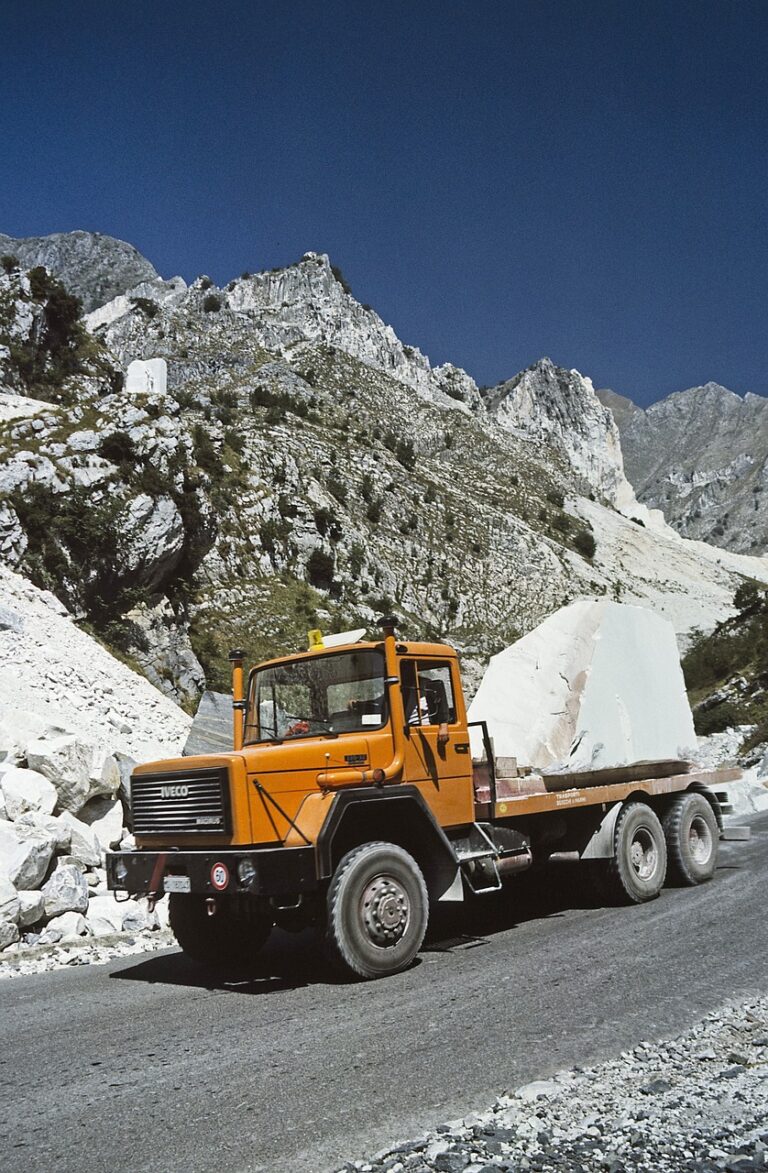 Carrara Free Tour