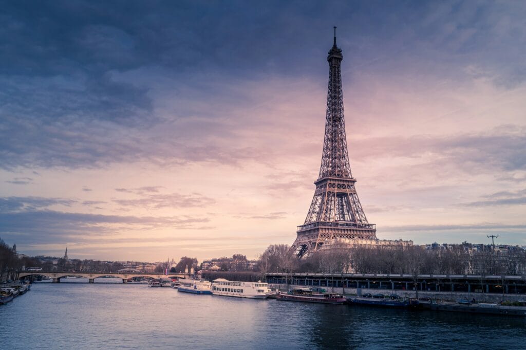 Paris Free Tour