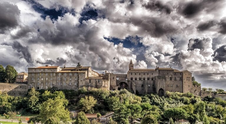 Viterbo Free Tour