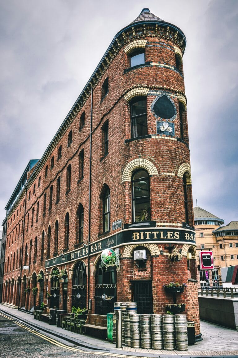 Belfast Free Tour