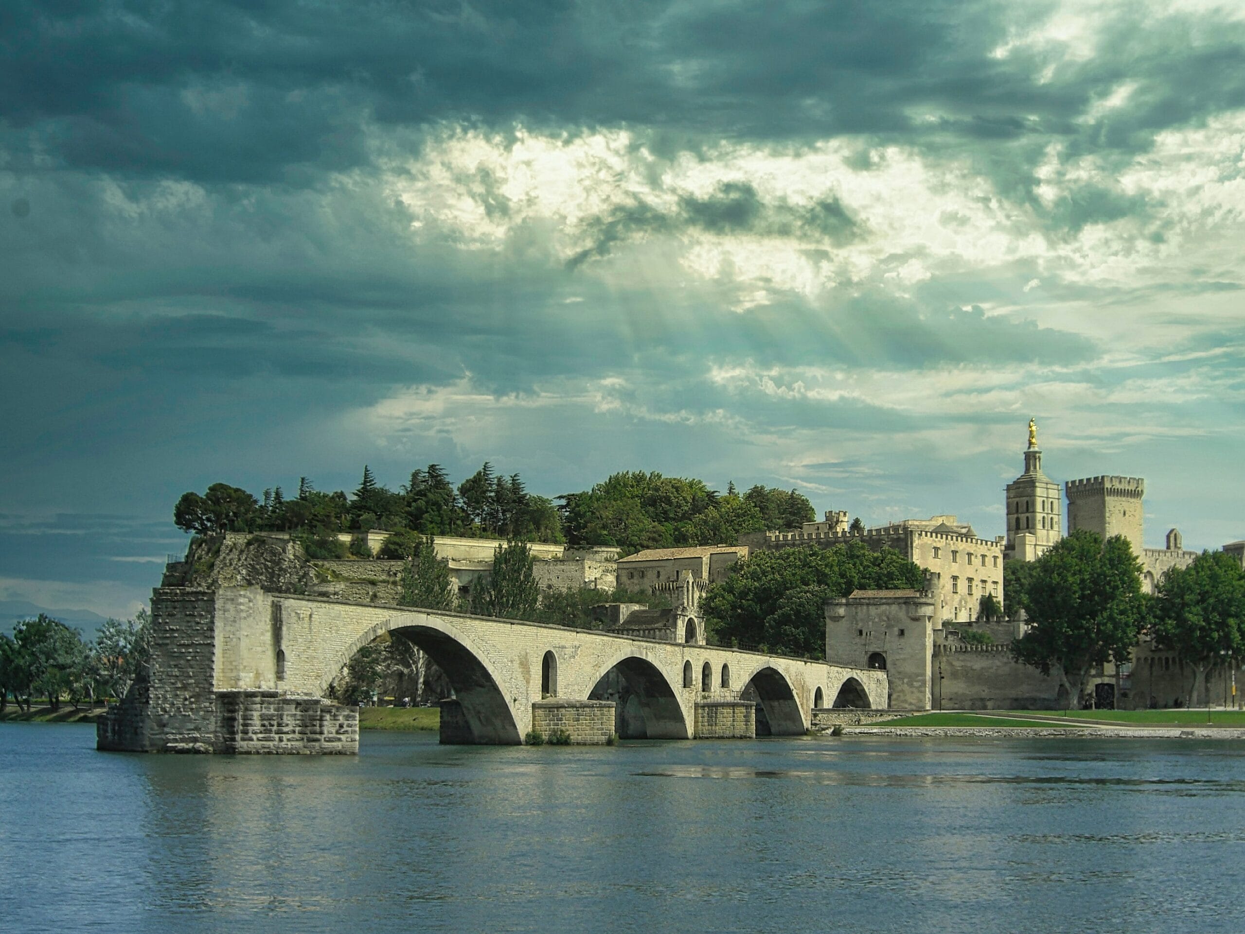 Avignon Free Rour